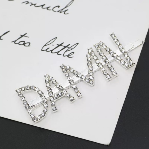 Accessories - ⚜️[𝟯/$𝟭𝟴]⚜️DAMN Crystal Silver Hairpin NEW